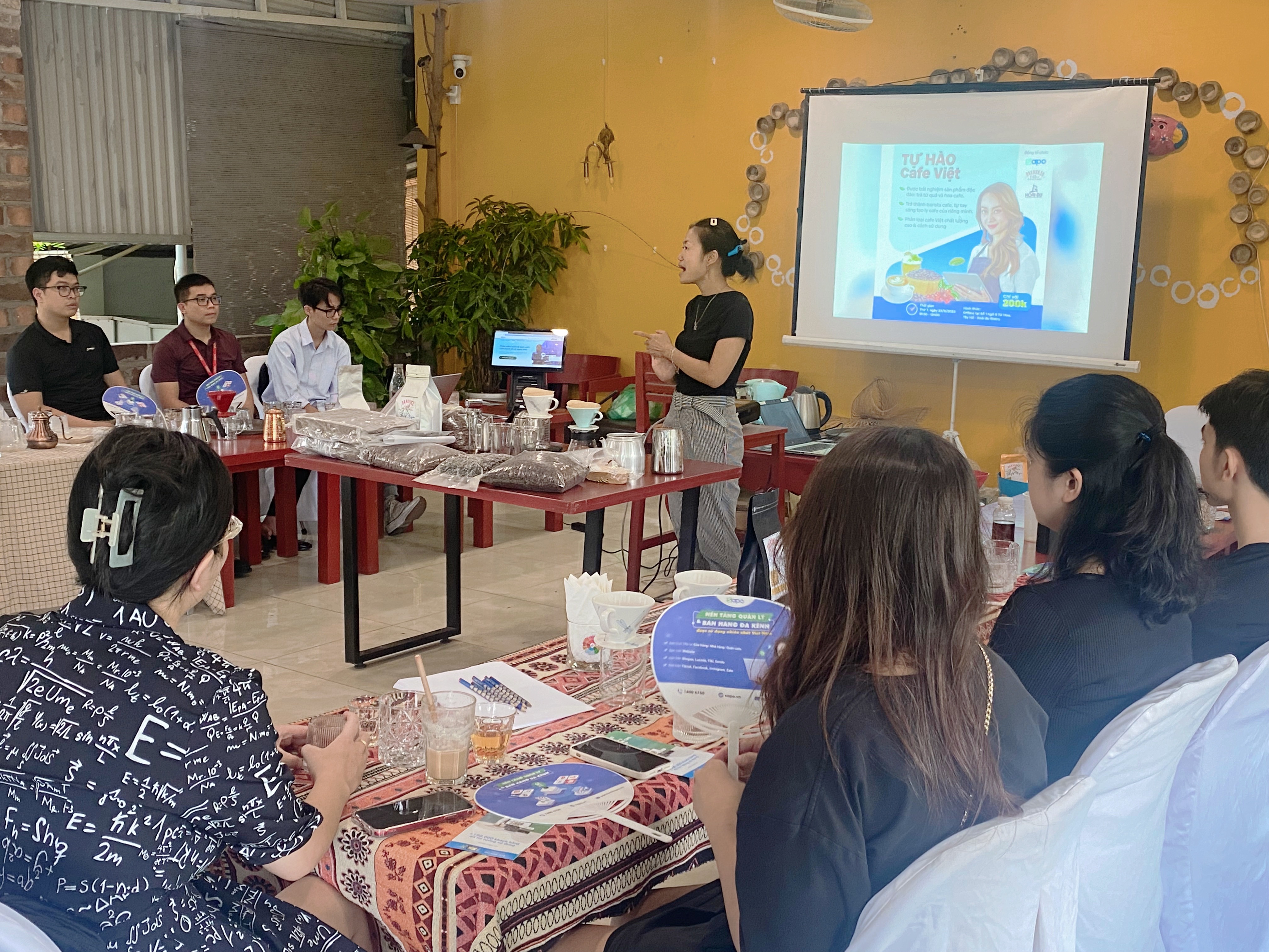 Sapo FnB cùng Dakbukso Coffee Roasters và Xoài Đu Bistro đồng tổ chức sự kiện “Tự Hào Cà Phê Việt”