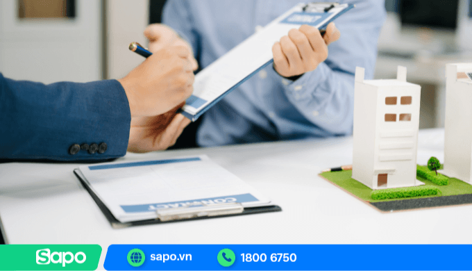 Không nên ép người quen mua hàng