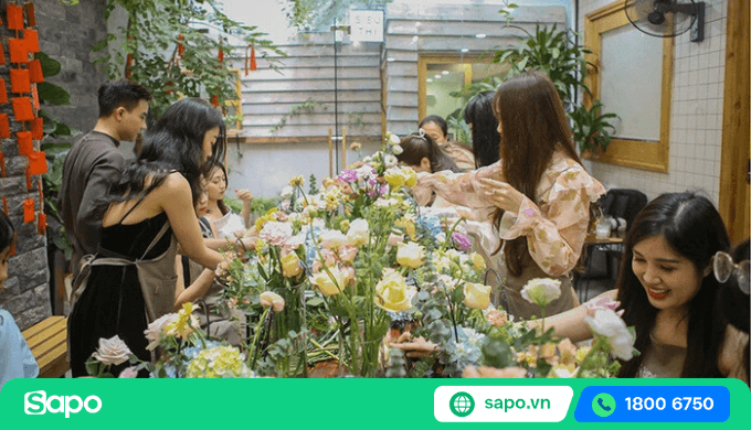 phân chia công việc khi bán hoa tết