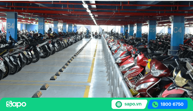 Bãi để xe chật trội