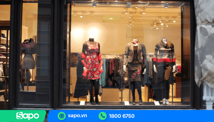 Trang trí mặt tiền cửa hàng quần áo đẹp