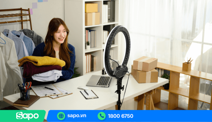 Tìm hiểu cách decor góc livestream bán quần áo thu hút người xem