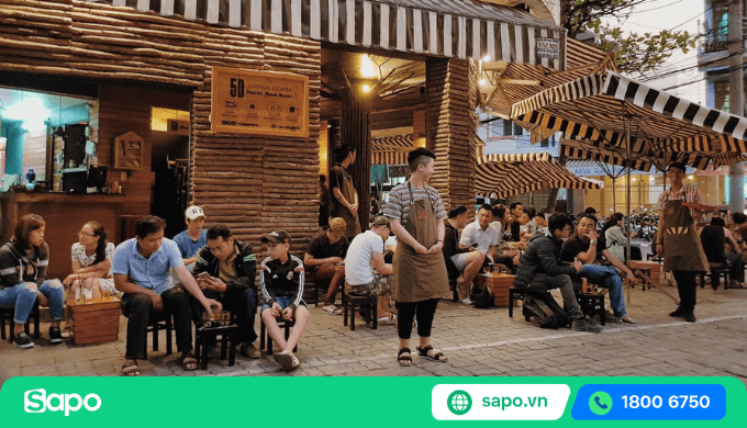 phân tích khách hàng mục tiêu