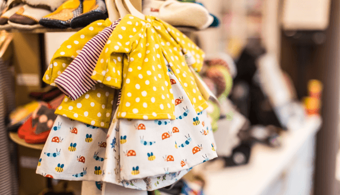 Quản lý shop quần áo trẻ em