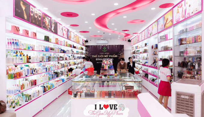 Quản lý cửa hàng kinh doanh mỹ phẩm