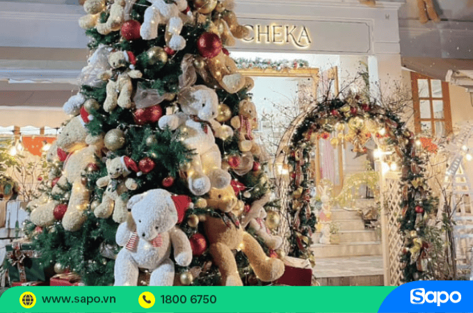 Quán cafe trang trí Noel ấn tượng Cheka cafe