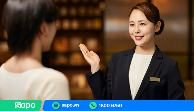 Luôn giữ thái độ niềm nở với khách trong mọi tình huống