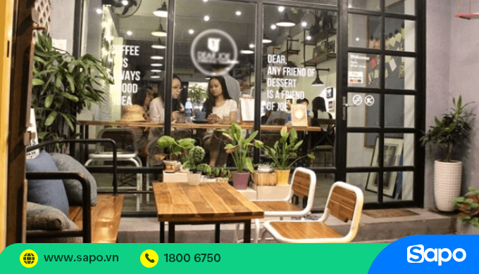 trang trí không gian quán cafe