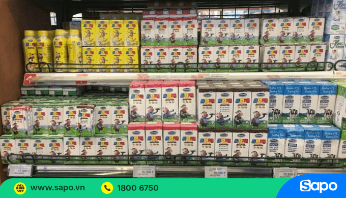 Tem giá tại quầy kệ siêu thị